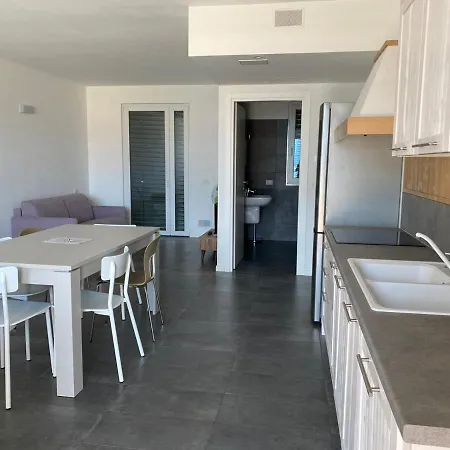 The Sunshine - With Pool Apartment